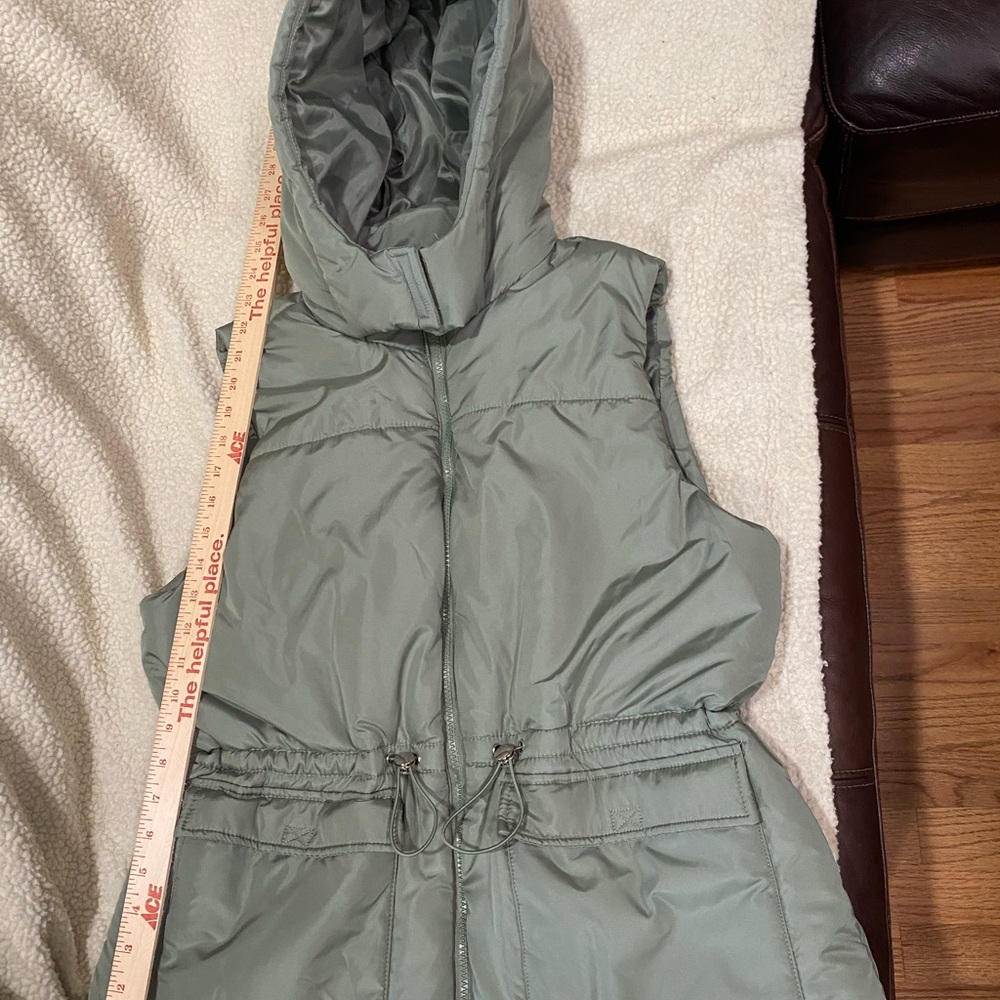 New Look Sage Hooded Puffer Vest